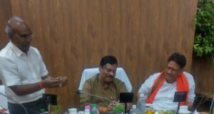 बस्तर और सरगुजा में औषधीय पौधों की योजनाओं का होगा विस्तार : श्री विकास मरकाम