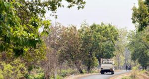 पोलमपल्ली से अरलमपल्ली सड़क बनने से खुश है ग्रामीण