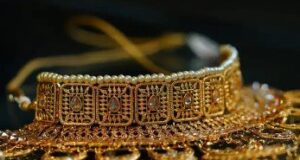 सोना खरीदने वालों के लिए बड़ी खबर! सोने का भाव 152900 के पार, चांदी का देखें रेट