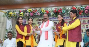 शासकीय उचित मूल्य दुकान विक्रेता सरकार की मजबूत कड़ी, योजनाओं के क्रियान्वयन में निभाते हैं अहम भूमिका : श्री अरुण साव