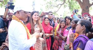 एक चौपाल ऐसा भी जहाँ खुशियों और तालियों की रही गूंज