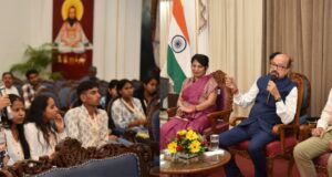 जलवायु परिवर्तन और माइक्रो प्लास्टिक की चुनौती से निपटने के लिए युवाओं को सहयोग करना होगा – राज्यपाल
