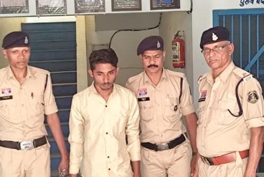 🔷 नाबालिग से दुष्कर्म एवं लैंगिक शोषण के आरोपी को रूद्री पुलिस ने किया गिरफ्तार