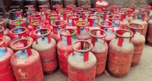 PNG लगवाया है तो सावधान! 30 दिन में सरेंडर करना होगा LPG कनेक्शन, बदले नियम