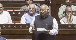 पीएम मोदी पर टिप्पणी कर घिरे मल्लिकार्जुन खरगे, राज्यसभा की प्रिविलेज कमेटी करेगी बयानों की जांच