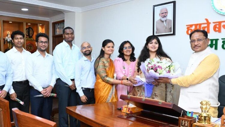 ‘विकसित छत्तीसगढ़’ के निर्माण में निभाएं सक्रिय भूमिका: मुख्यमंत्री विष्णु देव साय ने सफल प्रशासनिक अभ्यर्थियों को दी बधाई