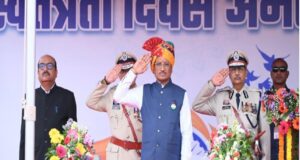स्वतंत्रता दिवस समारोह: मुख्यमंत्री श्री साय ने पुलिस परेड ग्राउंड पर किया ध्वजारोहण, परेड की ली सलामी