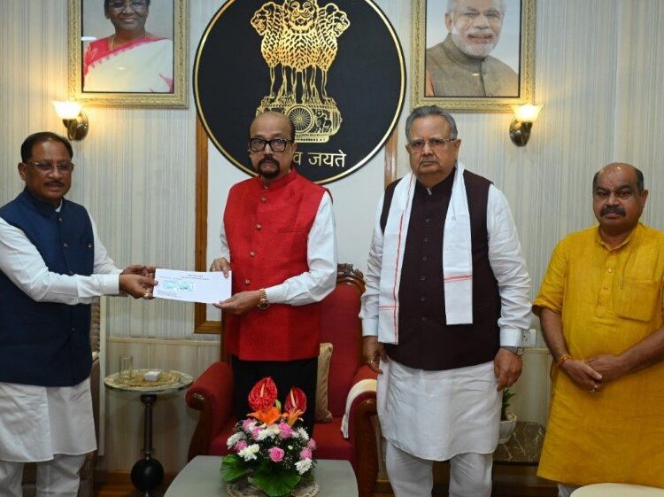 मुख्यमंत्री श्री विष्णु देव साय ने राज्यपाल श्री रमेन डेका से की सौजन्य भेंट