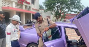 मॉडिफाइड कार, ब्लैक फिल्म एवं बिना लाइसेंस वाहन चालकों पर 16,000 रूपये का अर्थदंड