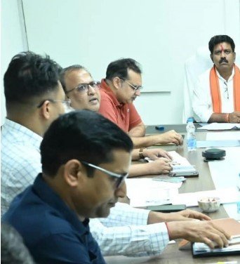 आशीर्वाद के दीयों से पूरा छत्तीसगढ़ हो रौशन – रायपुर : आशीर्वाद के दीयों से पूरा छत्तीसगढ़ हो रौशन – उप मुख्यमंत्री श्री विजय शर्मा