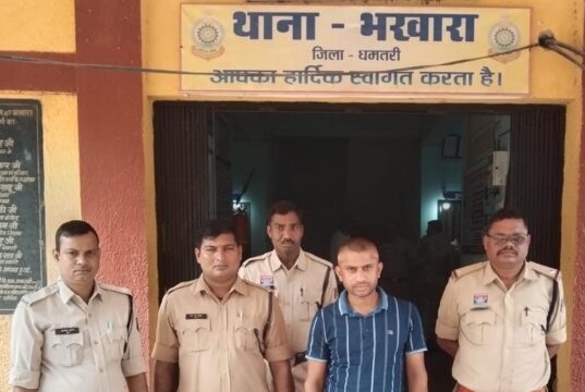 SBI ग्राहक सेवा केन्द्र संचालक द्वारा 1 करोड़ से अधिक की धोखाधड़ी व गबन आरोपी को धमतरी पुलिस ने किया गिरफ्तार