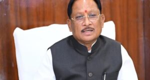 मुख्यमंत्री श्री विष्णु देव साय ने पूर्व केंद्रीय मंत्री स्वर्गीय लरंग साय जी की प्रतिमा का किया वर्चुअल अनावरण